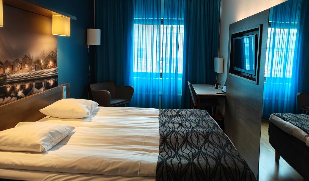 Hotel Booking Tips