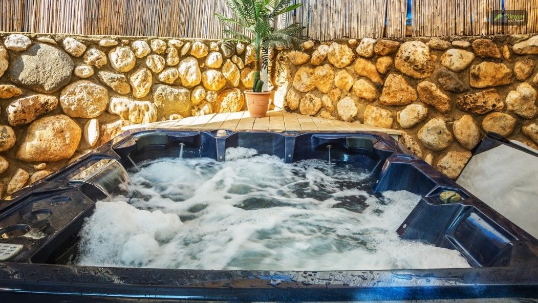 The Types Of Airbnbs With Jacuzzis In Paris