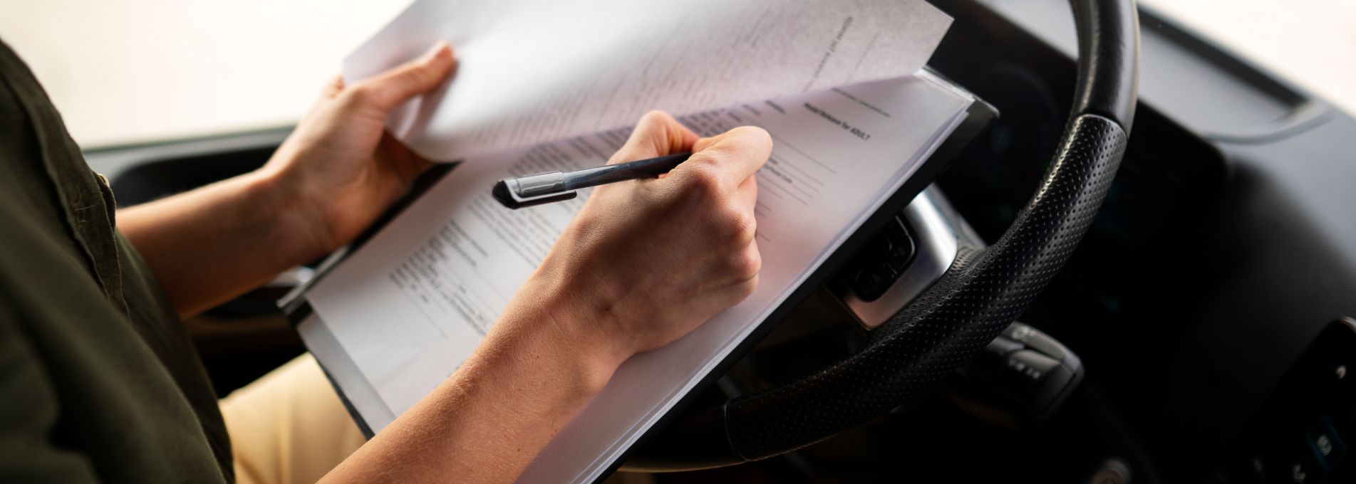 Choose The Right Logbook Service For Your Fleet