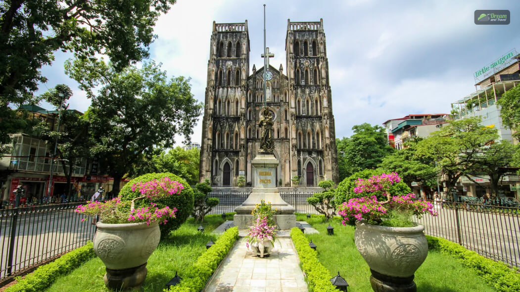 Visit St. Joseph’s Cathedral